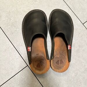 Duckfeet Blavand, size 38, black.